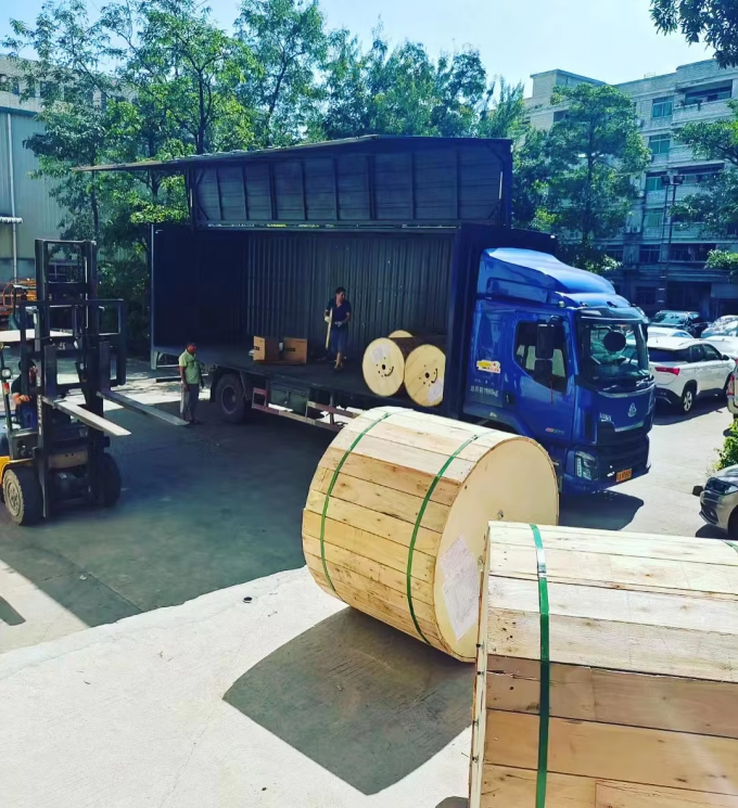 Nhà máy có hàng ngoài GYTS53-96 lõi cáp sợi quang đôi áo khoác G652D xuất xưởng cùng ngày 14