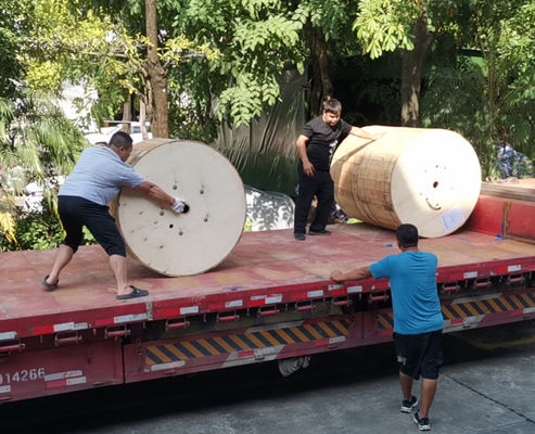 Cáp quang sợi ADSS chế độ duy nhất 48 lõi 96 lõi Cáp quang sợi OFC trên không