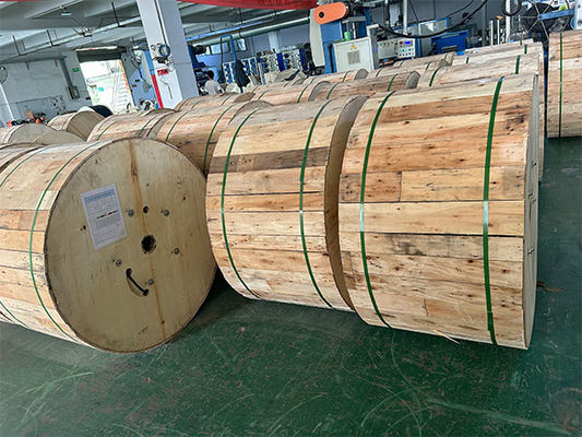 Hình 8 Cáp sợi quang 24 48 Cáp sợi quang lõi OFC 96 Cáp sợi không trung lõi