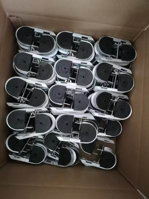 Kẹp treo mạ kẽm cho cáp ADSS với chất lượng hàng đầu