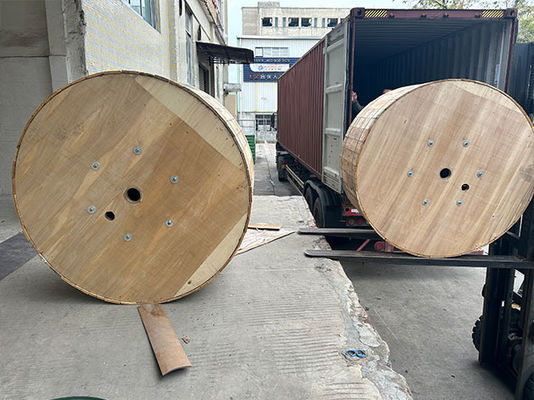 Cáp quang ADSS 96 Core Vỏ PE Khoảng vượt 600m