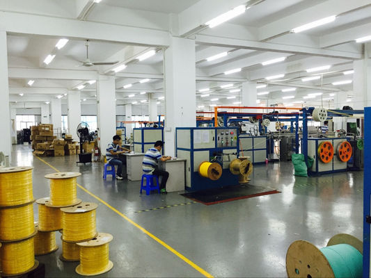 SM MM Om3 Om4 Om5 Simplex 1core 0,9mm Bộ đệm chặt chẽ Cáp quang trong nhà