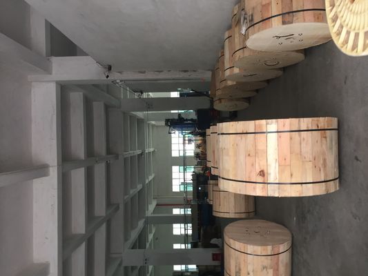 Cáp quang 500M Hình 8 Tự hỗ trợ 48 lõi GYTC8S